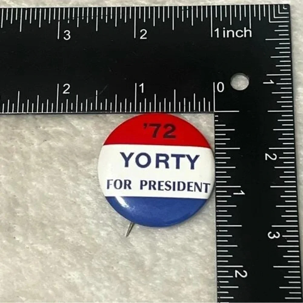 1972 Sam Yorty For President Vintage Democrat Primary Campaign Button A16